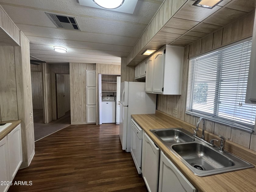 PRICED TO SELL!!! This 2 Bed 2bath home Is located in the - photo 4