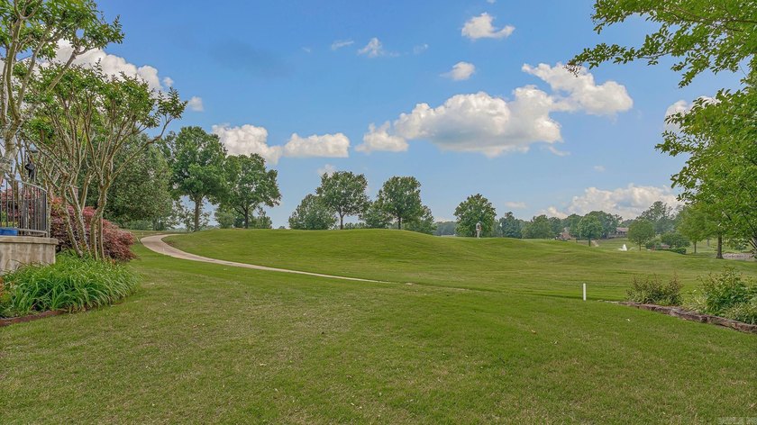 Welcome to 2207 Doral Cove, an exceptional golf course property - photo 7