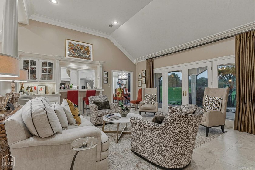 Welcome to 2207 Doral Cove, an exceptional golf course property - photo 10