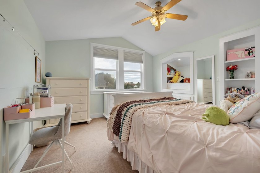 $2,500 Buyer closing cost credit for an accepted offer by July - photo 12