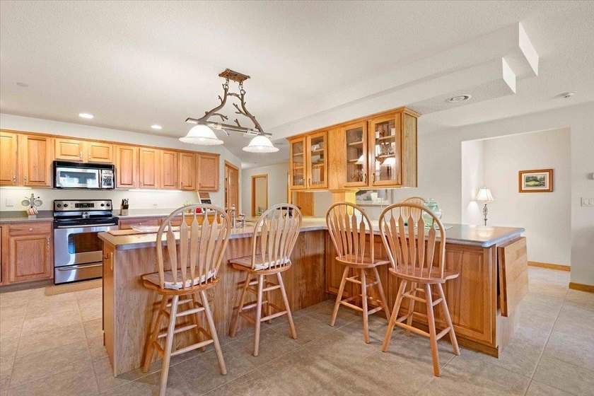 Upgraded Northern Bay Condominium Located On WI 4th Largest - photo 14