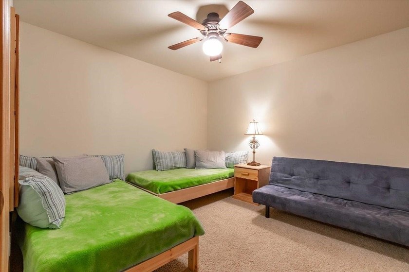 Upgraded Northern Bay Condominium Located On WI 4th Largest - photo 26