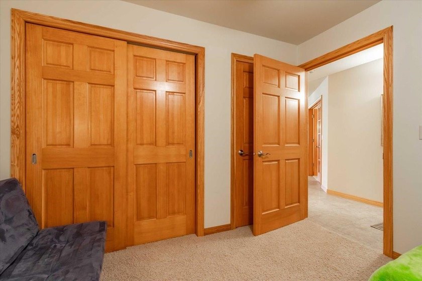 Upgraded Northern Bay Condominium Located On WI 4th Largest - photo 28