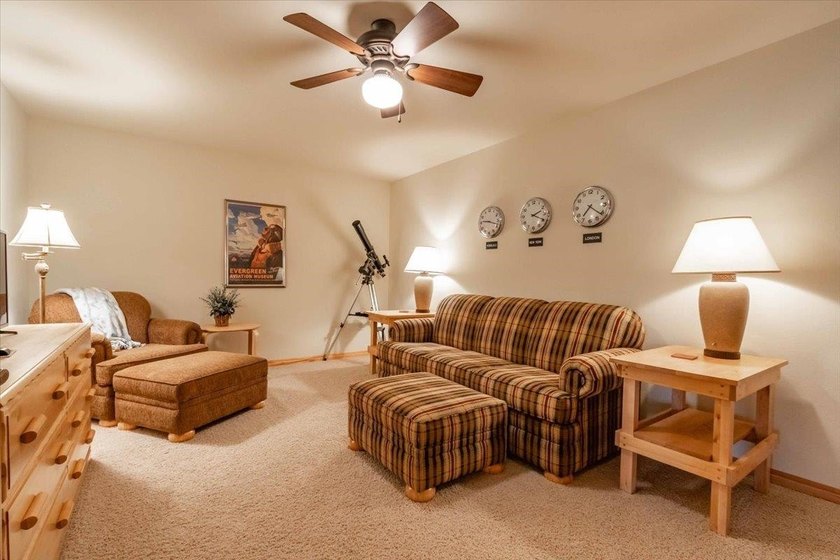 Upgraded Northern Bay Condominium Located On WI 4th Largest - photo 31