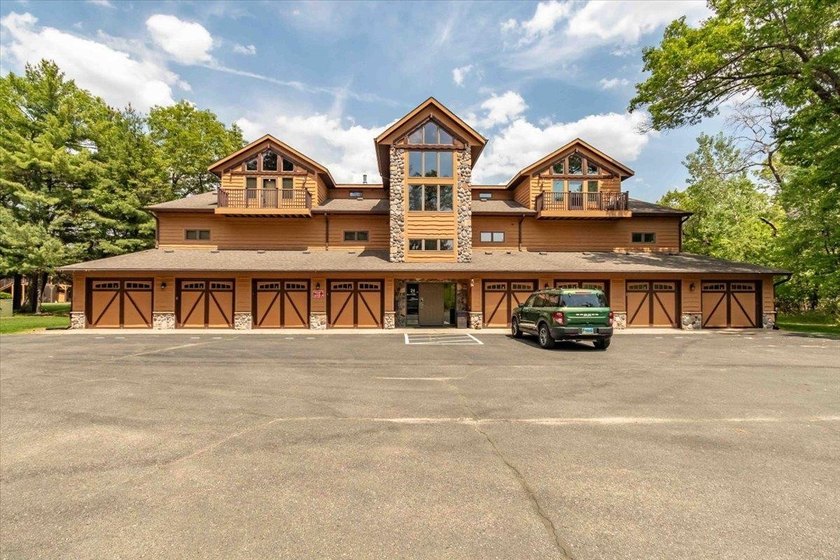 Upgraded Northern Bay Condominium Located On WI 4th Largest - photo 35