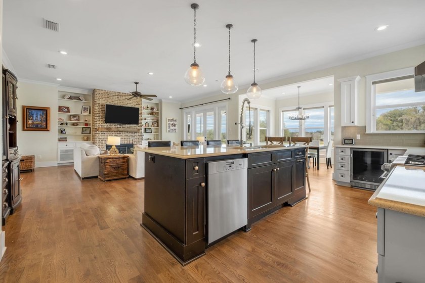 $2,500 Buyer closing cost credit for an accepted offer by July - photo 35