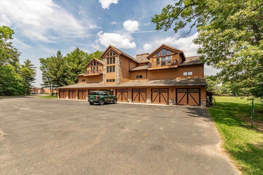 Upgraded Northern Bay Condominium Located On WI 4th Largest - photo 37