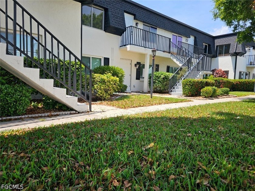 Just Reduced! Waterfront Gulf Access Condo with approximately - photo 3