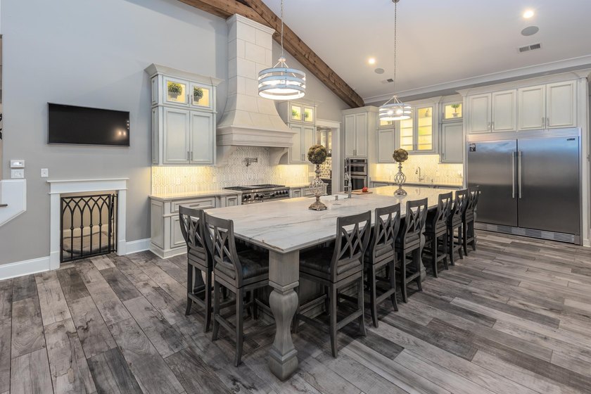 Custom estate property located on 8.67 acres in the heart of - photo 9
