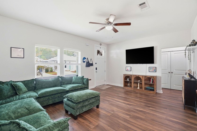 Low-maintenance living with exceptionally low monthly - photo 15
