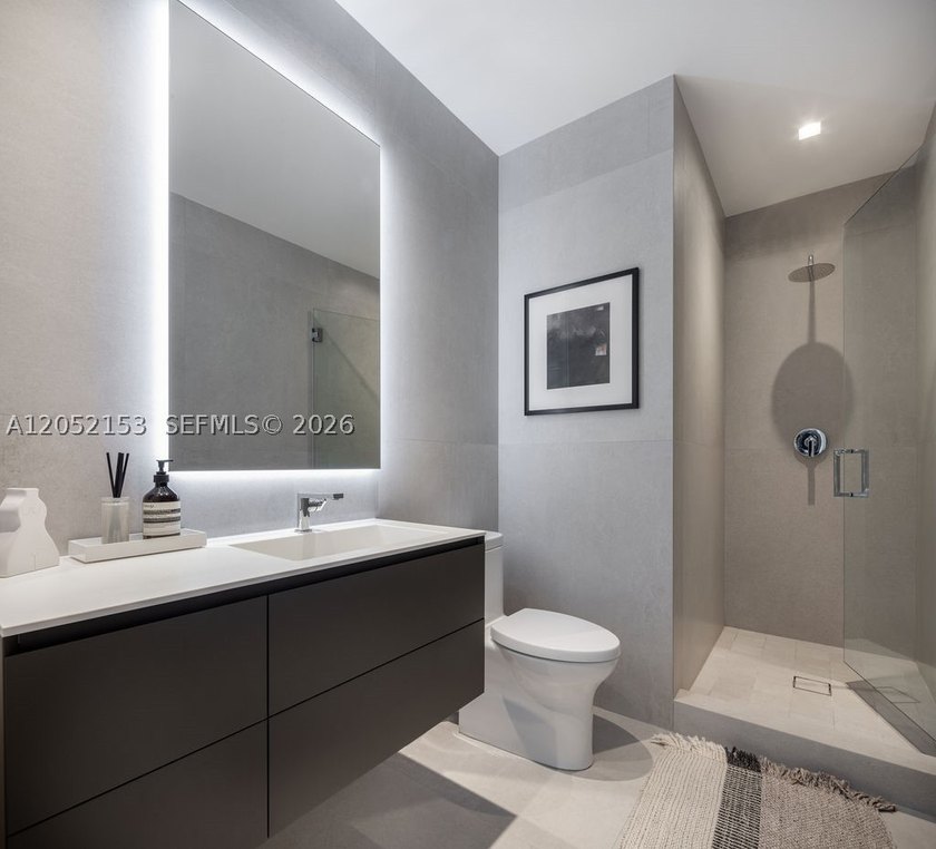 Featured on the cover of Luxe Magazine, this architect owned - photo 27