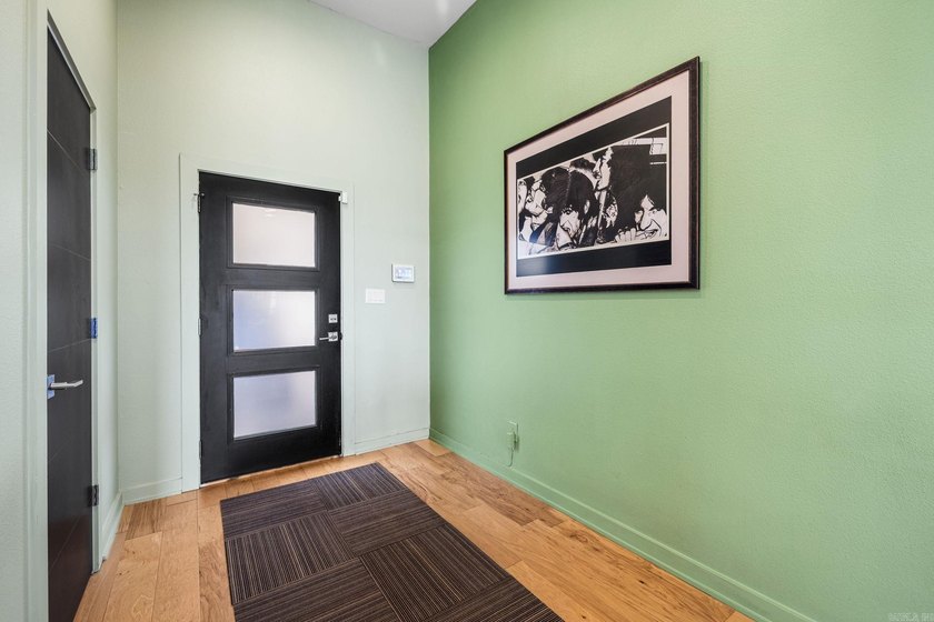 Perched above The Capitol, this contemporary retreat is designed - photo 6