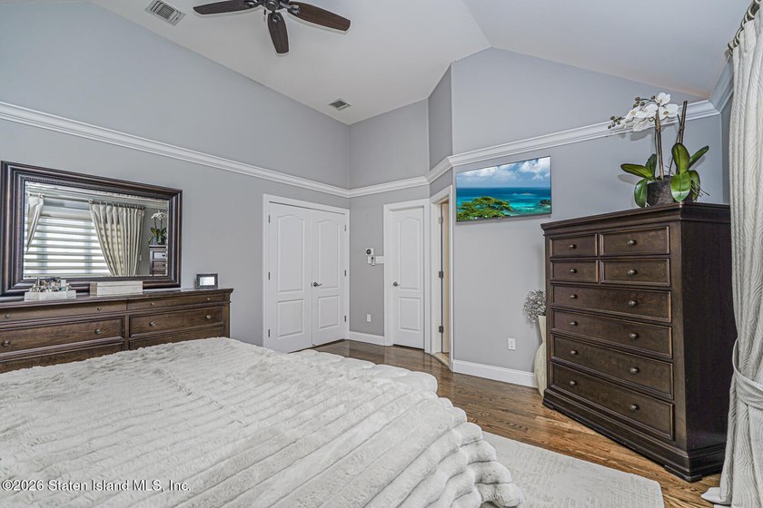 Welcome to 86 West Castor Place, a truly exceptional - photo 30
