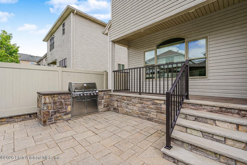 Welcome to 86 West Castor Place, a truly exceptional - photo 50