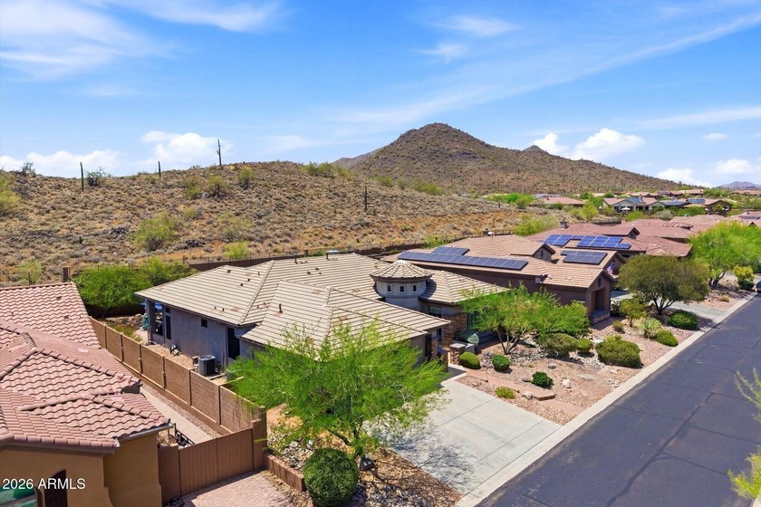 A Masterfully Updated Retreat in Guard-Gated Anthem Country - photo 32