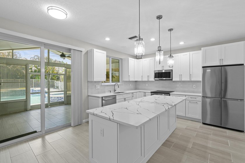 Palm City living at its finest in coveted Palm Pointe! Rarely - photo 8