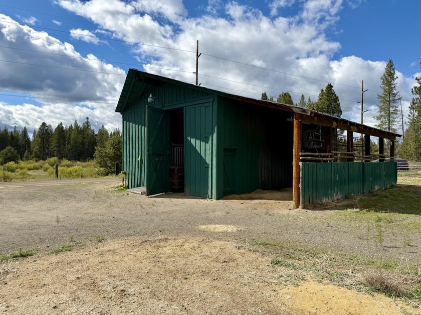 Don't miss a great opportunity to own three separate residential - photo 2