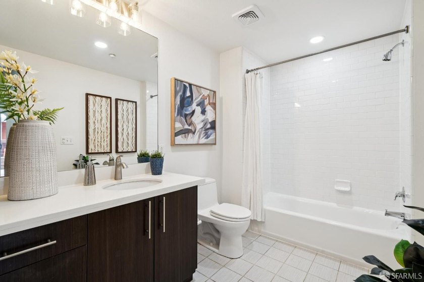 Bright, stylish, and designed for exceptional indoor-outdoor - photo 12