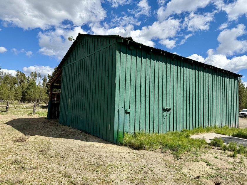 Don't miss a great opportunity to own three separate residential - photo 5
