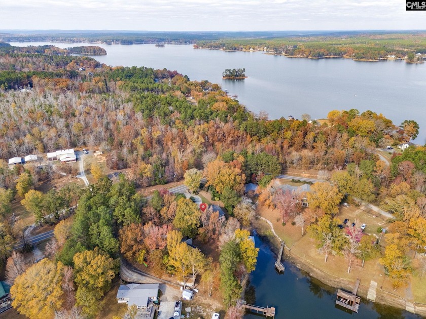 REDUCED!  Recently renovated, large lakefront home. SOLD - photo 48