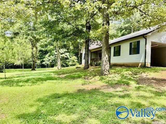 Nice, private, 3 bedroom, 2 bath home located minutes from Weiss - photo 2