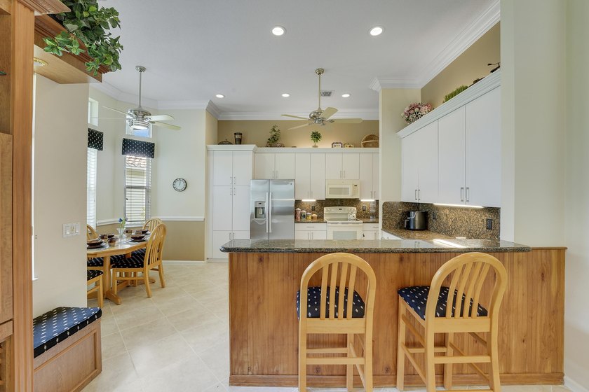 Welcome to one of the most sought-after floor plans in Beautiful - photo 12