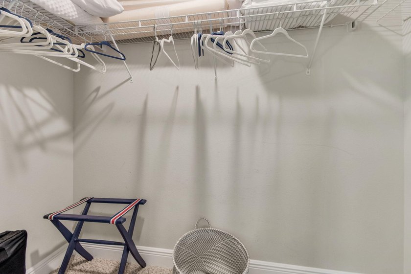 Downtown Pensacola hidden gem! Fully furnished townhome and - photo 21