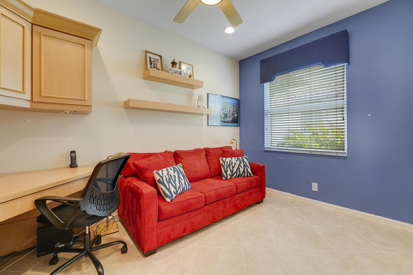 Welcome to one of the most sought-after floor plans in Beautiful - photo 25