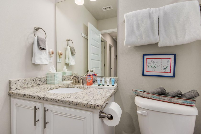 Downtown Pensacola hidden gem! Fully furnished townhome and - photo 32
