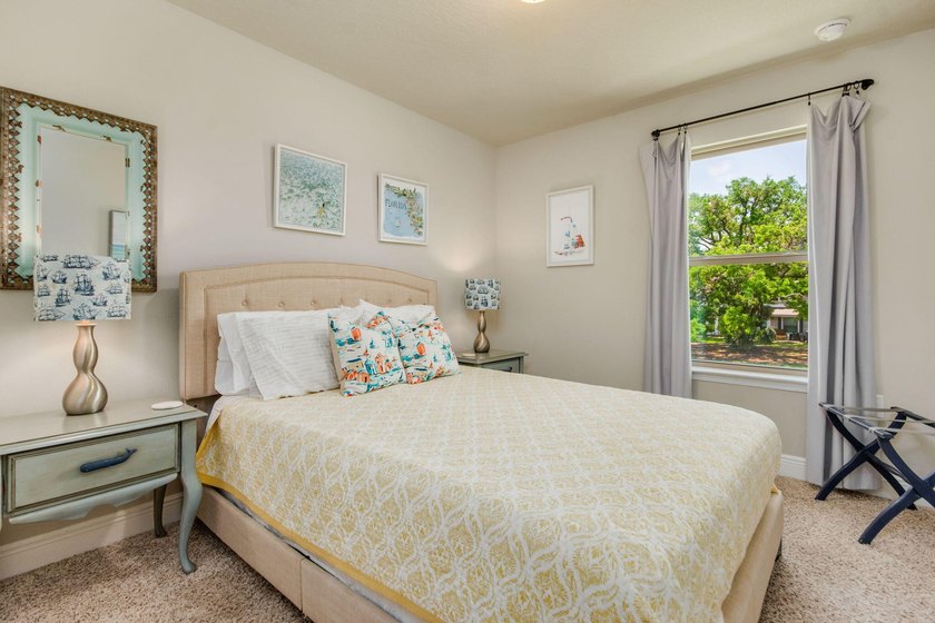 Downtown Pensacola hidden gem! Fully furnished townhome and - photo 39