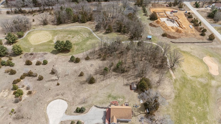 Perfectly positioned along the 14th fairway of the desirable - photo 10