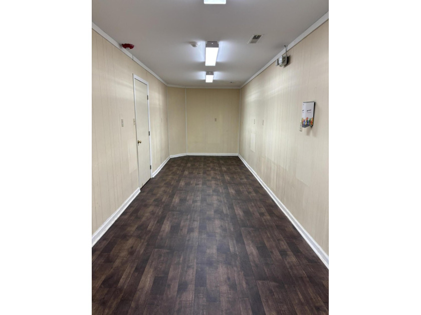 This spacious professional office building offers over 5,000 - photo 23