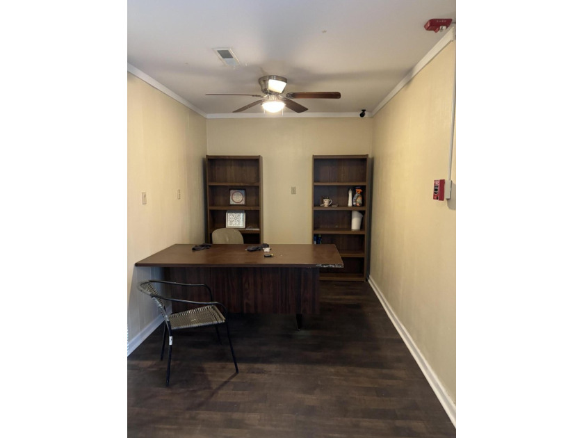 This spacious professional office building offers over 5,000 - photo 25