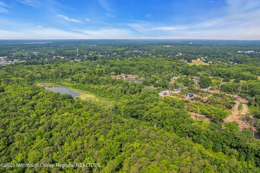 An extraordinary opportunity to acquire both a premier - photo 8