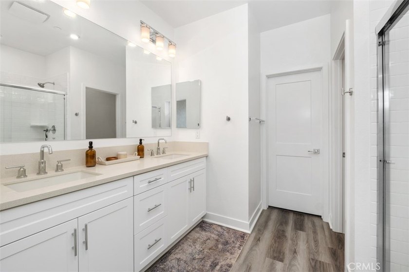 Welcome to 725 Hazel Dr. where modern design, thoughtful - photo 15