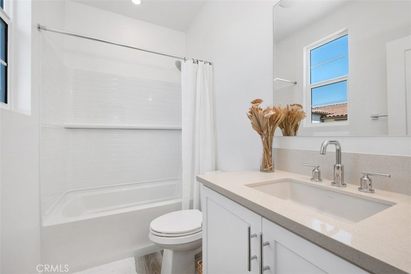 Welcome to 725 Hazel Dr. where modern design, thoughtful - photo 19