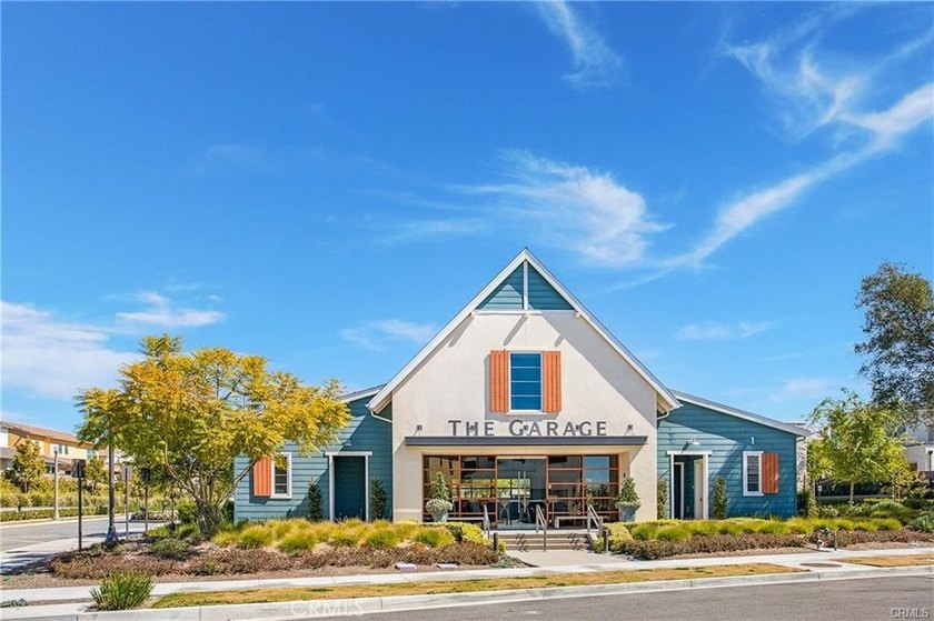 Welcome to 725 Hazel Dr. where modern design, thoughtful - photo 29