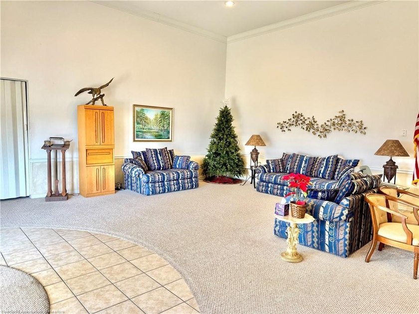 Located in the heart of Sebring, this 6,816sf building sits on 1 - photo 5