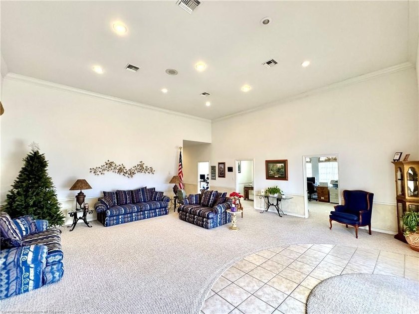 Located in the heart of Sebring, this 6,816sf building sits on 1 - photo 6