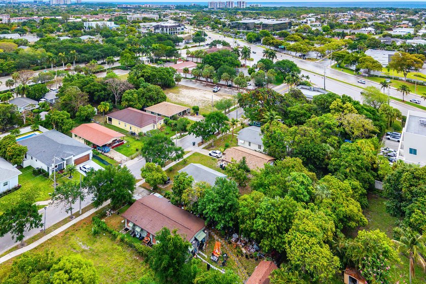 Irreplaceable East Boca location. Walking Distance from Mizner - photo 6