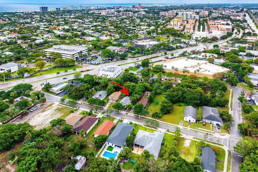 Irreplaceable East Boca location. Walking Distance from Mizner - photo 10