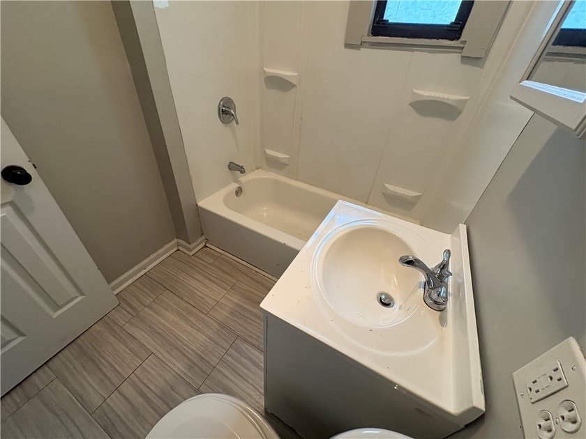 Another Rockin' Rochester Property! Solid duplex opportunity - photo 22