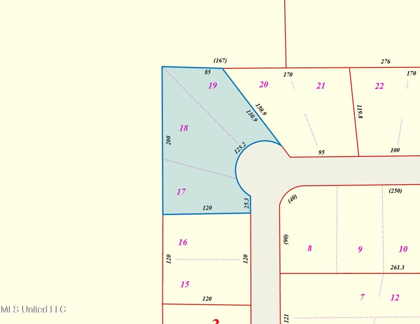 Located in the remote Delisle Harbor Estates neighborhood, this - photo 2