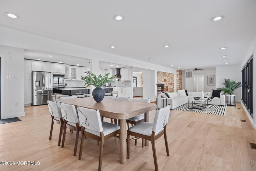 From its private hilltop setting, this exceptional residence - photo 10
