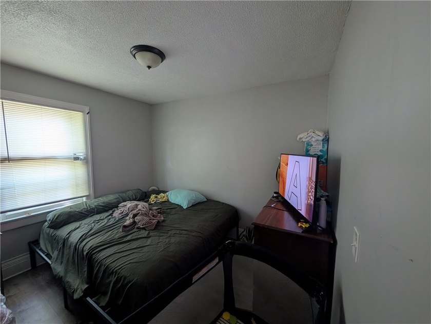 Another Rockin' Rochester Property! Solid duplex opportunity - photo 35