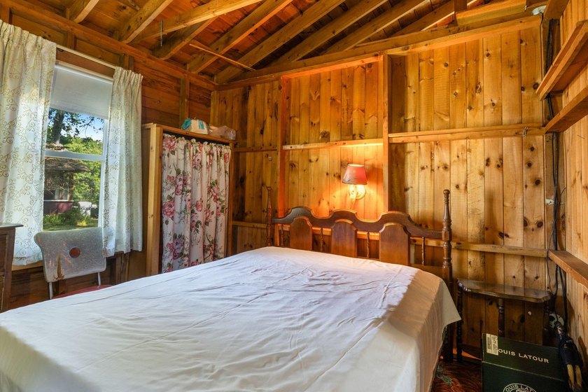 First time ever offered! This classic 3-bedroom seasonal camp on - photo 20