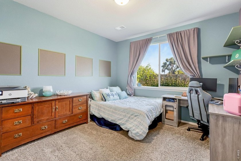 OPEN HOUSE SATURDAY 12pm - 2pme take a look, fall in love and - photo 17