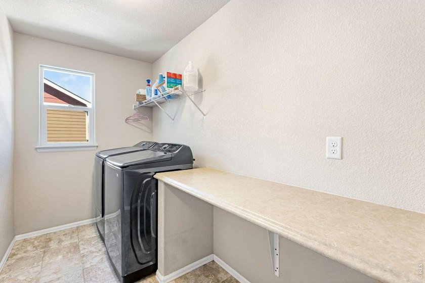 OPEN HOUSE SATURDAY 12pm - 2pme take a look, fall in love and - photo 31
