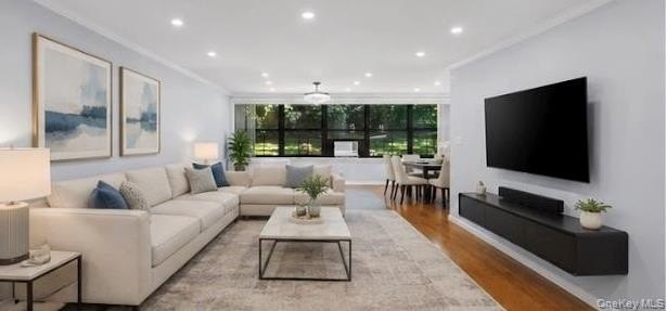 Welcome to one of Windsor Park's most exceptional residences-a - photo 5