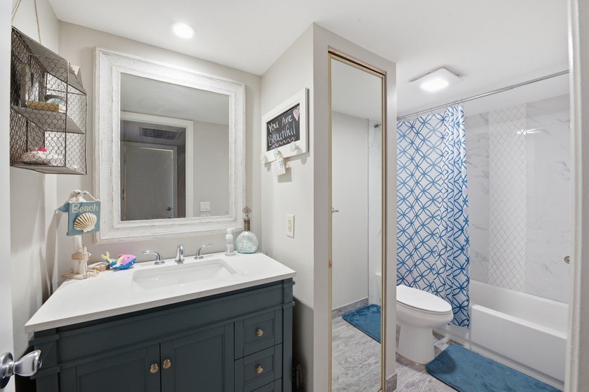 Beautifully updated 3-bedroom, 2.5-bath home in the highly - photo 14
